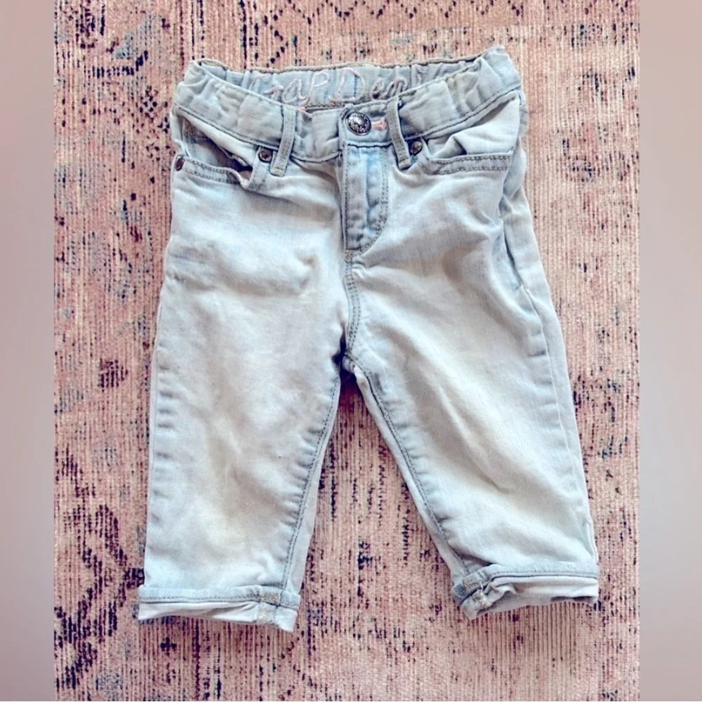 GAP Kids Baby Girl  Soft Blue Cropped Denim Jeans 2t